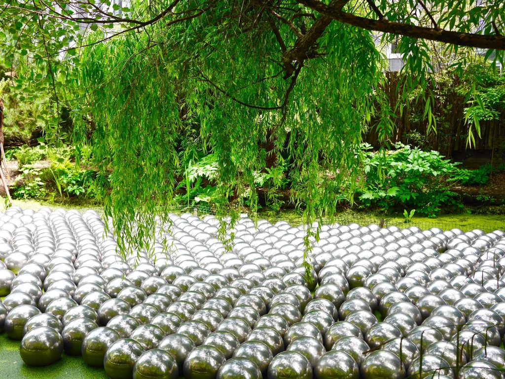 Contemporary art galleries London | Yayoi Kusama exhibition at Victoria Miro