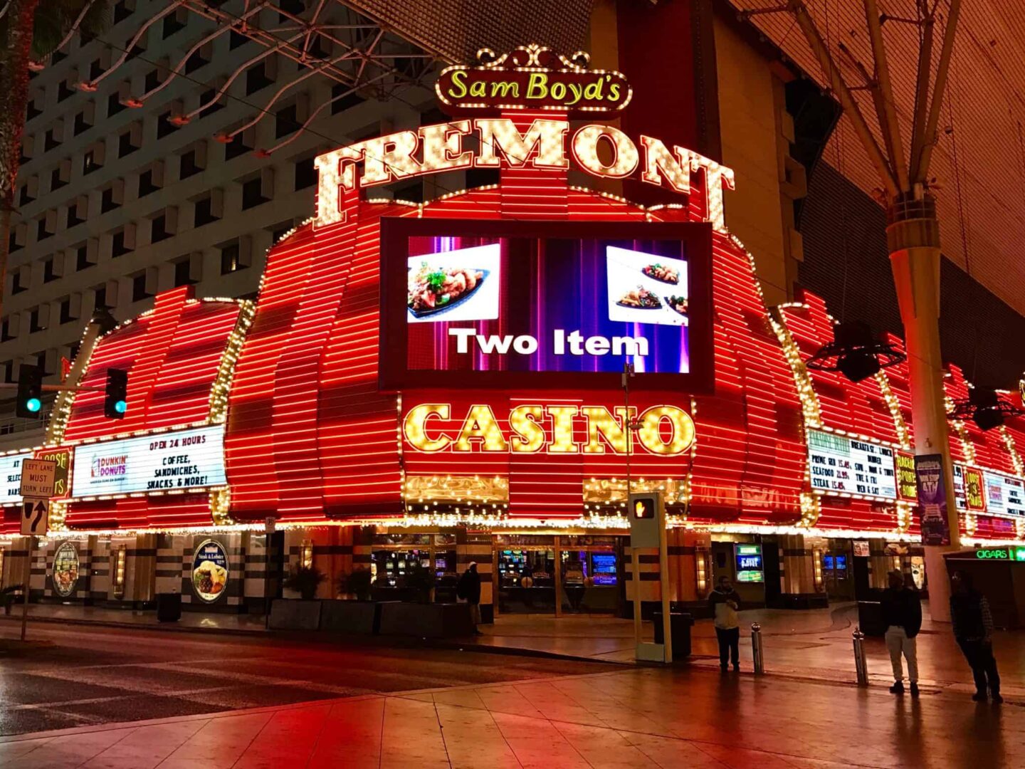 Fun things to do in Vegas: 7 absolute must-dos to ROCK your trip | Las Vegas - Fremont Street