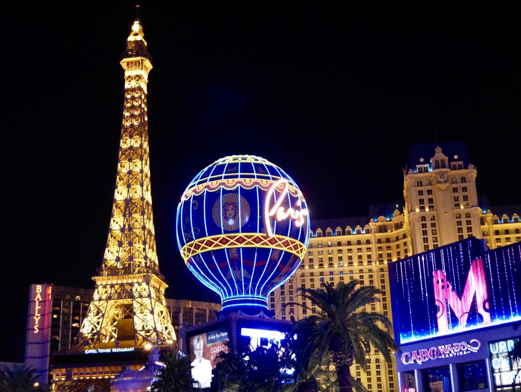 Fun things to do in Vegas: 7 absolute must-dos to ROCK your trip