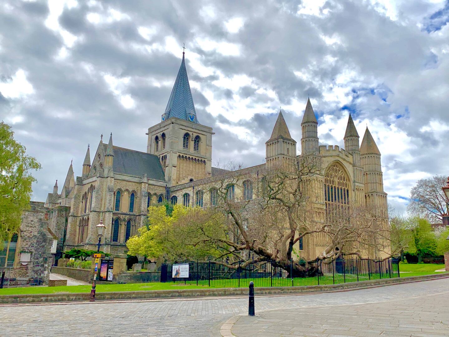 London to Rochester Day Trip Guide | Rochester Cathedral