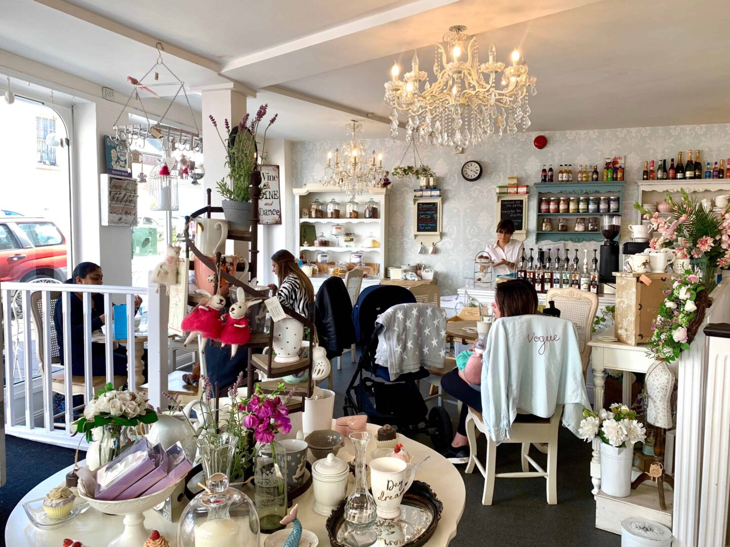 London to Rochester Day Trip Guide | Fleur De The | tea shop