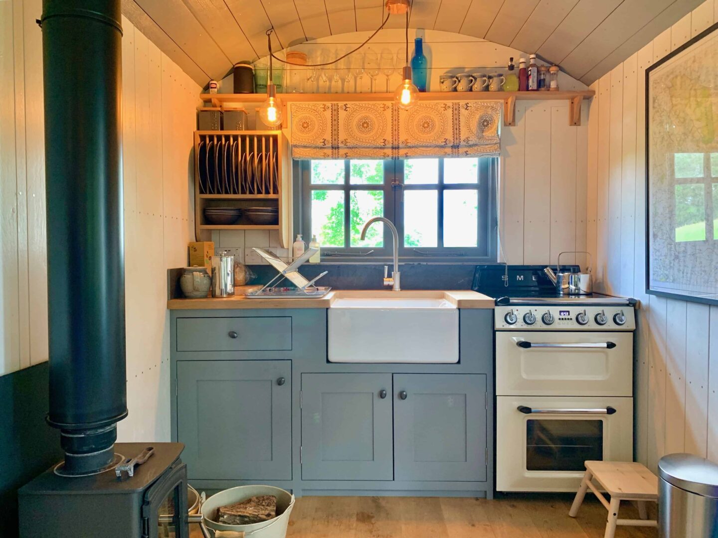 Kitchen in the shepherd's hut