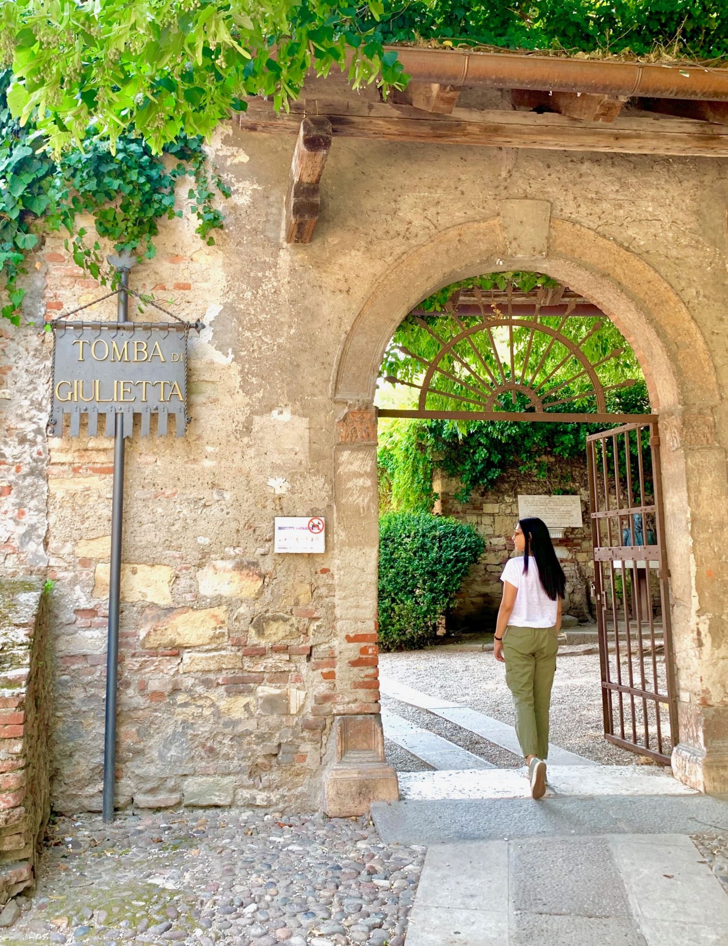 walking under arch at Tomba Di Guileietta