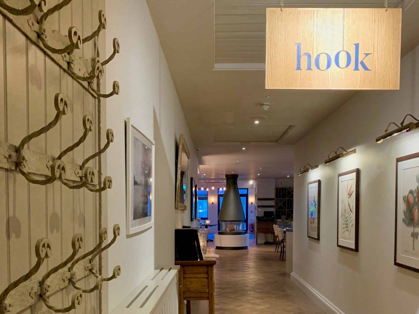 inside the hook restaurant