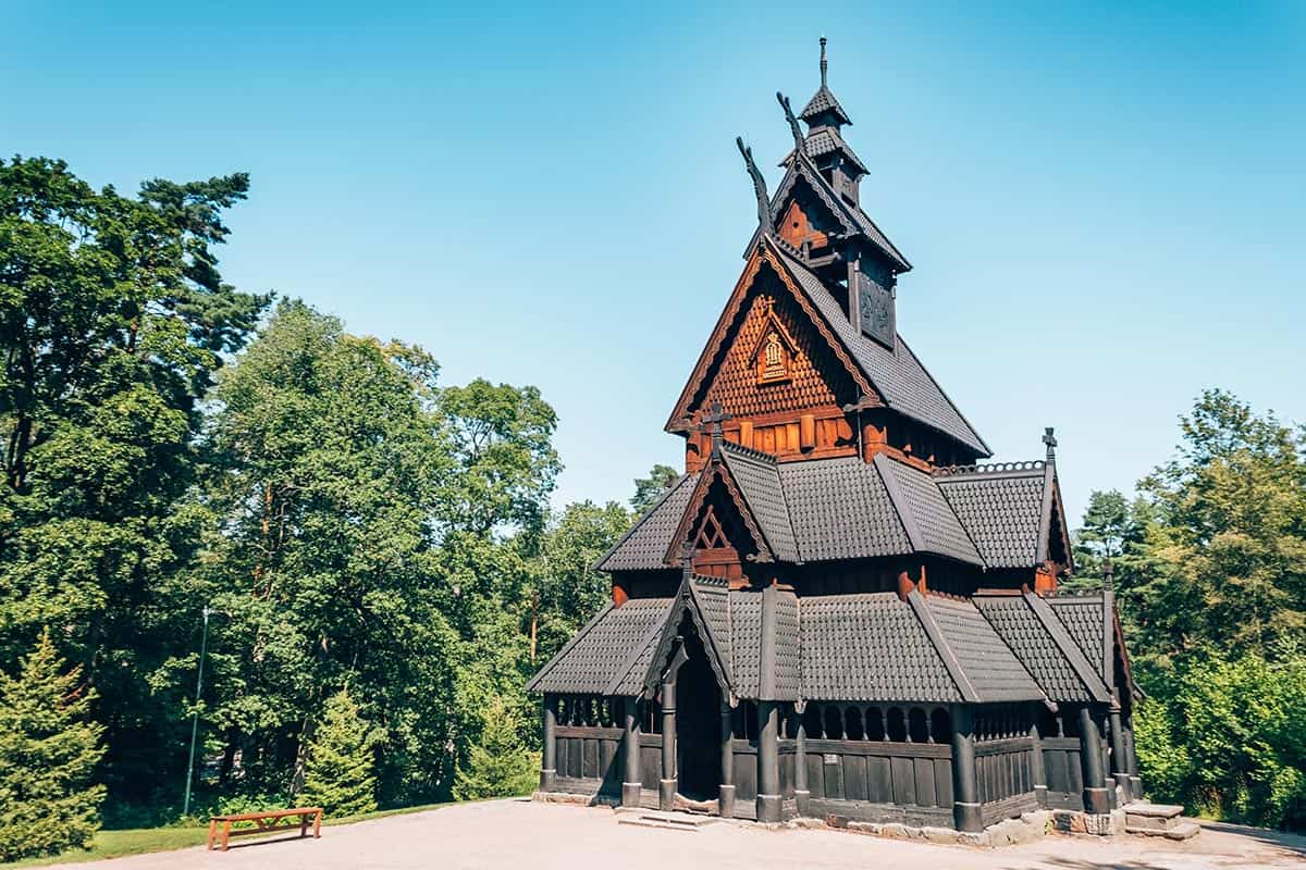 view of the outside of tall pointed roofed building Gol Stave Church