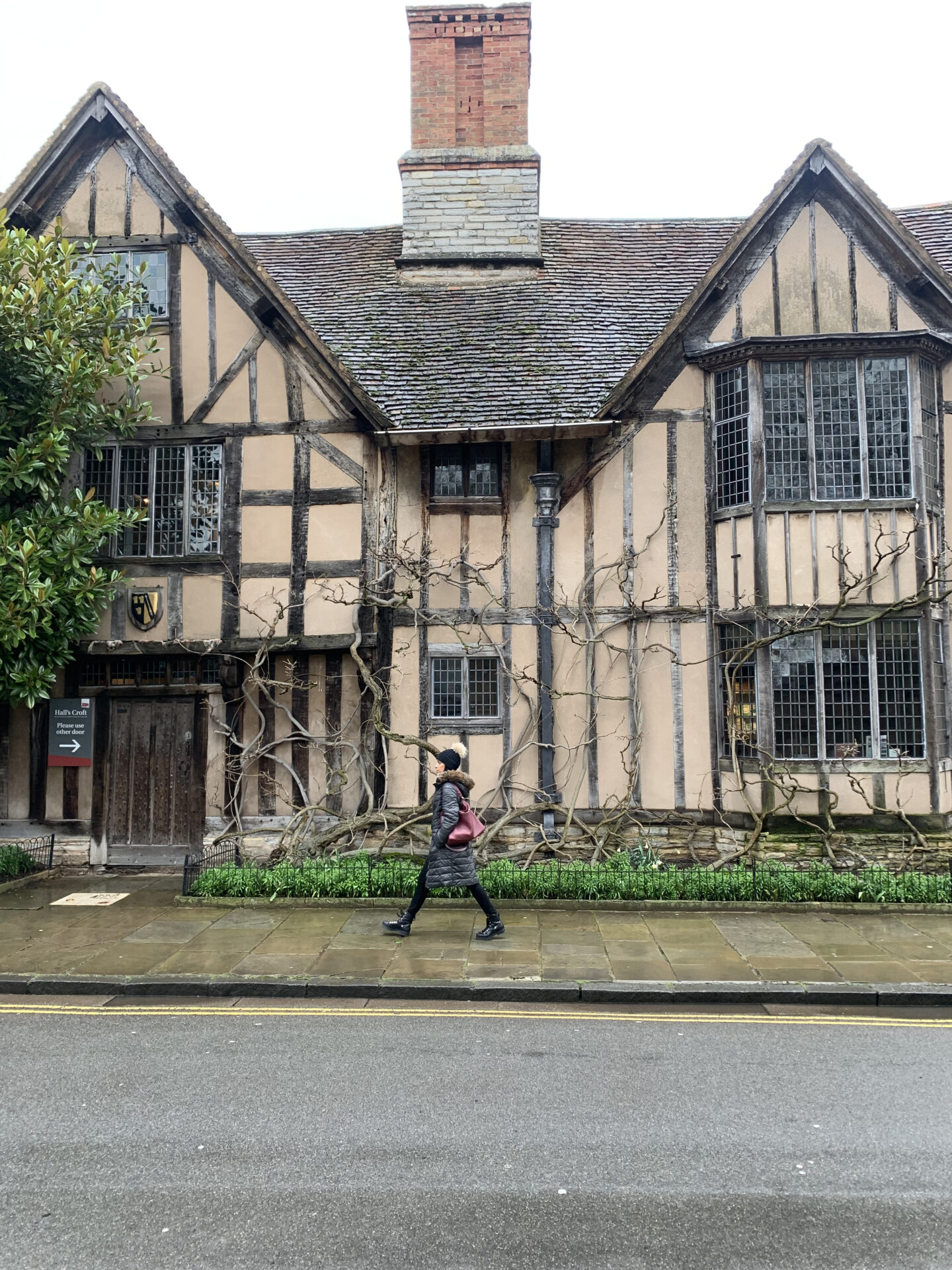 Walking shot past Hall's Croft, Shakespeare's eldest daughters home in Stratford-Upon-Avon